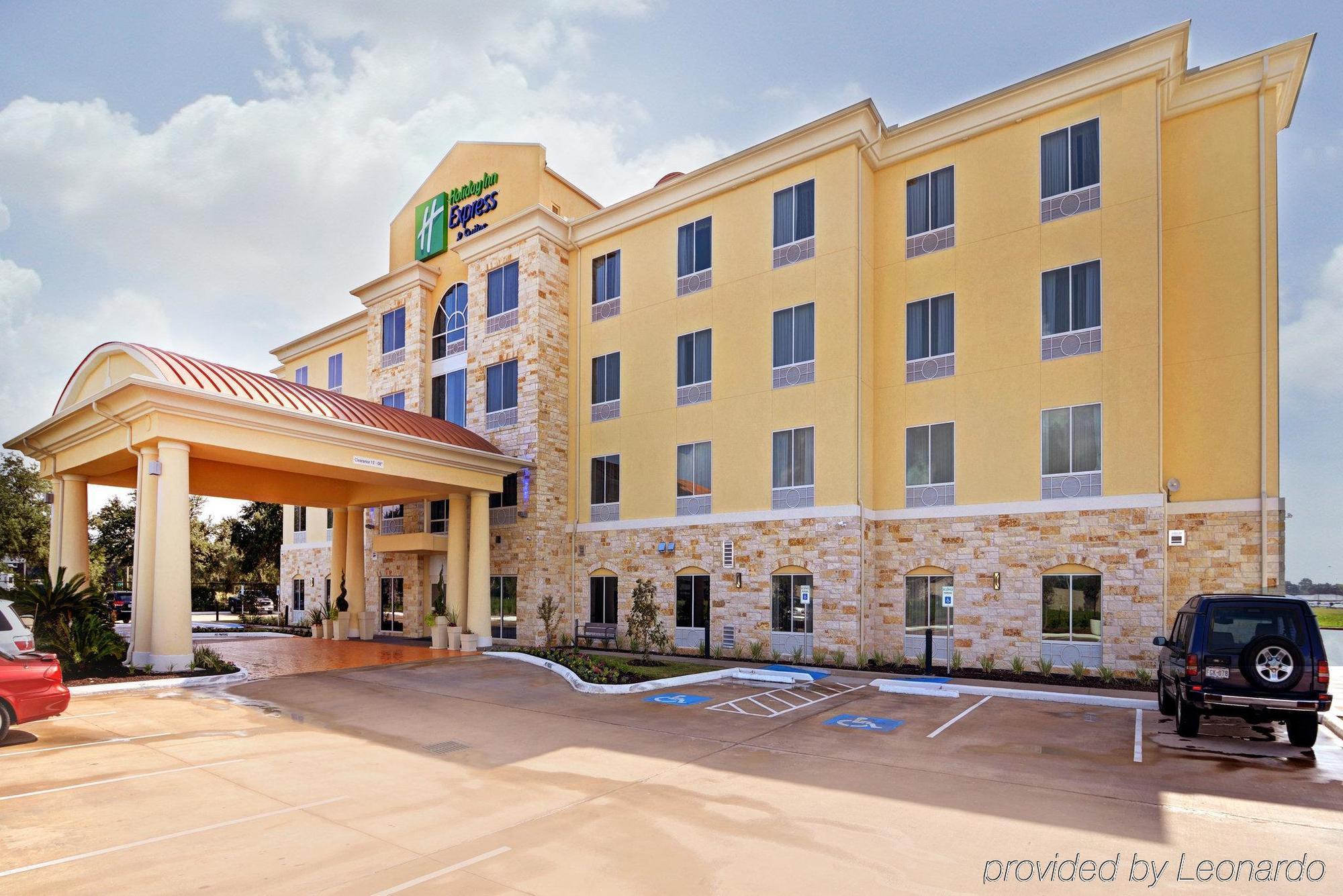 Holiday Inn Express & Suites Houston Northwest-Brookhollow By Ihg Exterior foto
